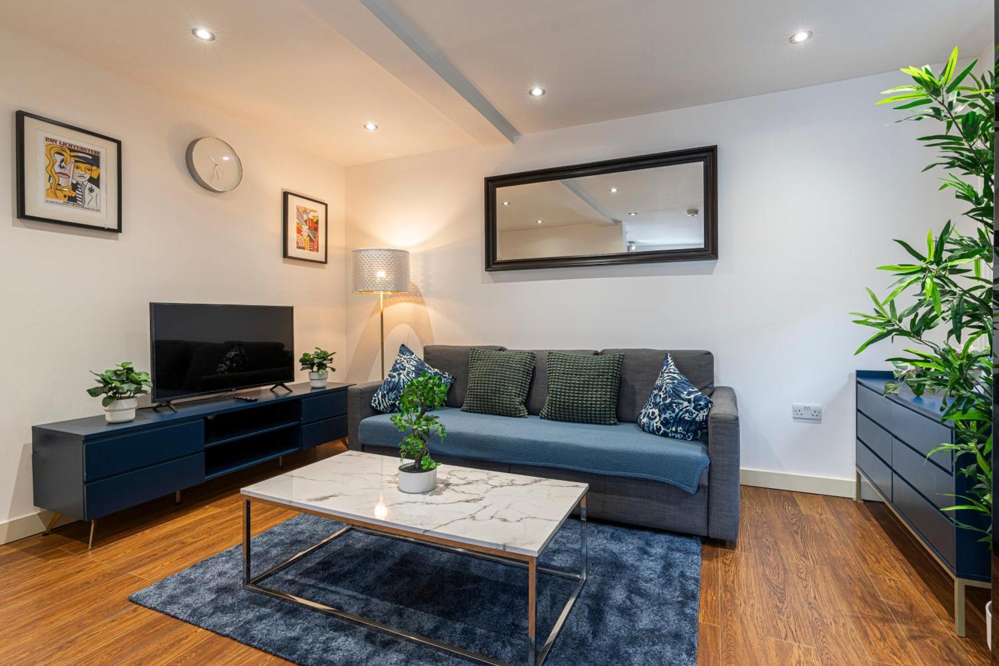 Apartment Fashionable Brick Lane